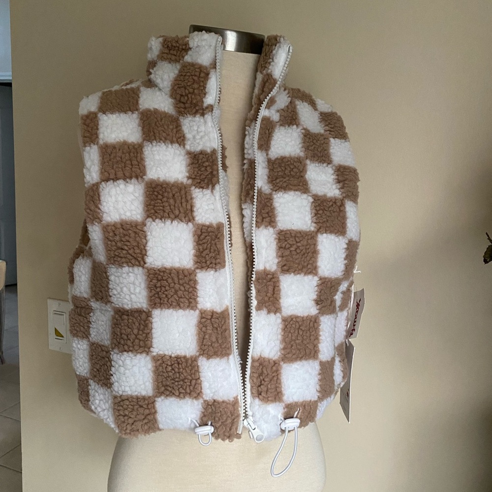 Checkerboard Sherpa Vest new plaid